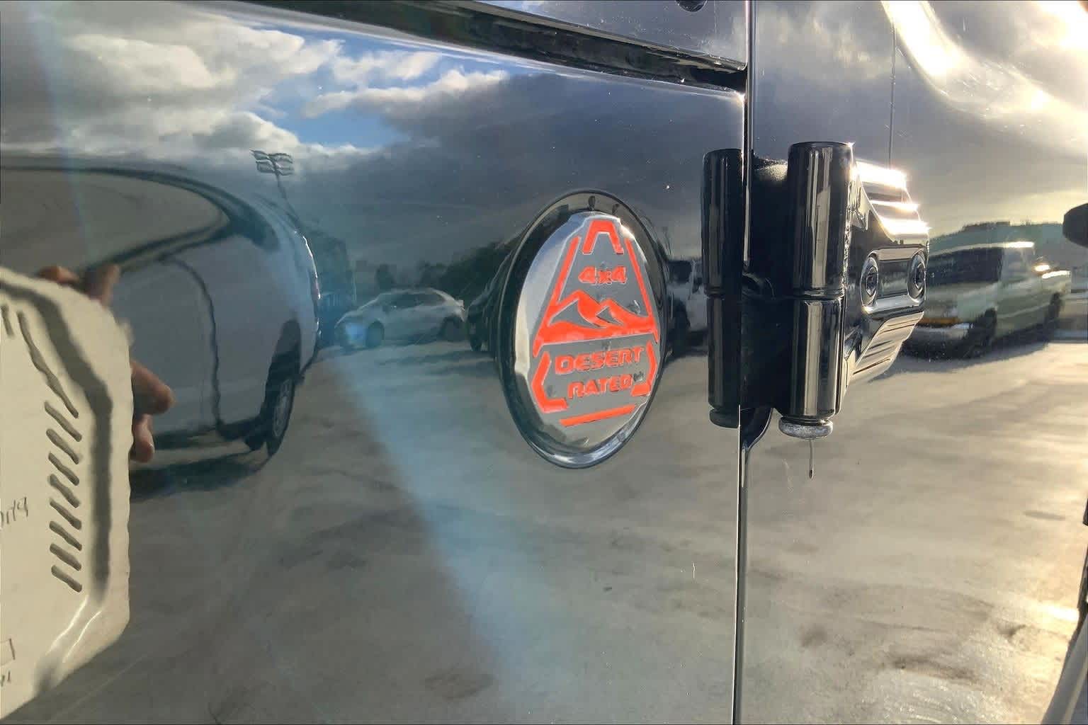 Thumbnail: 2021 Jeep Gladiator - 7