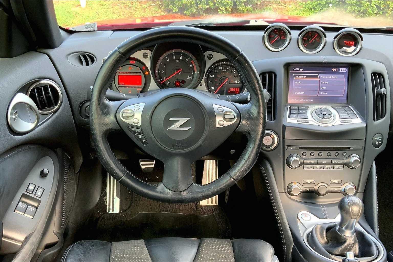 Thumbnail: 2014 Nissan Z - 13