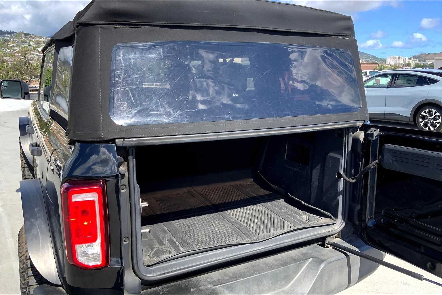 Thumbnail: 2022 Ford Bronco - 18