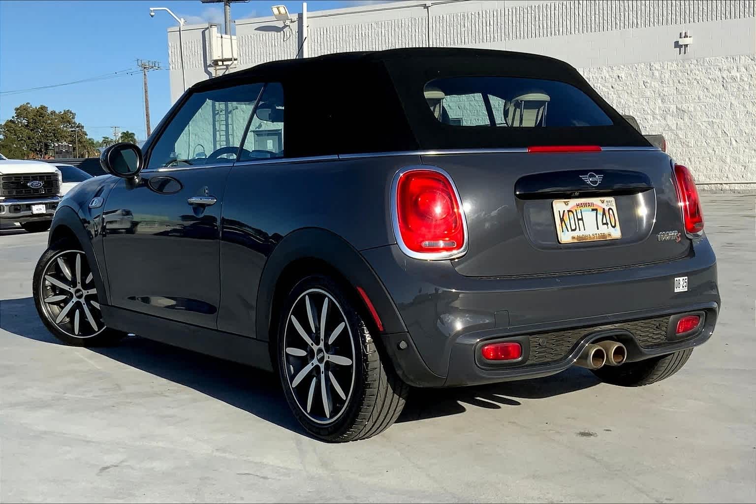 Thumbnail: 2019 MINI Cooper Convertible - 4
