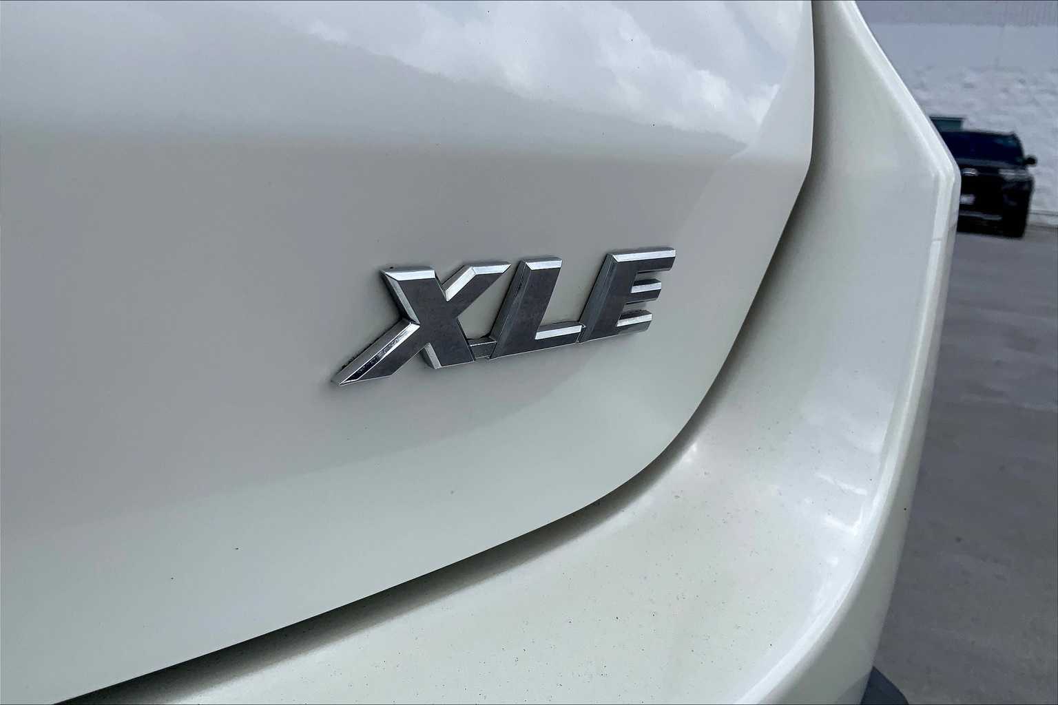 Thumbnail: 2016 Toyota Highlander - 7