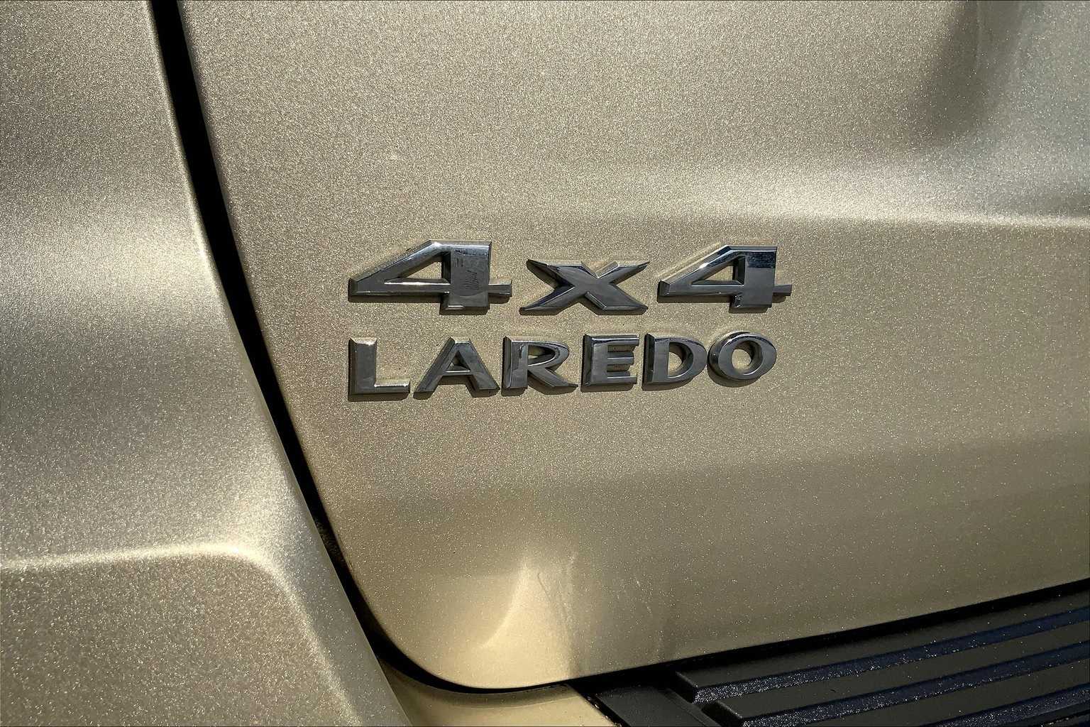 Thumbnail: 2012 Jeep Grand Cherokee - 7