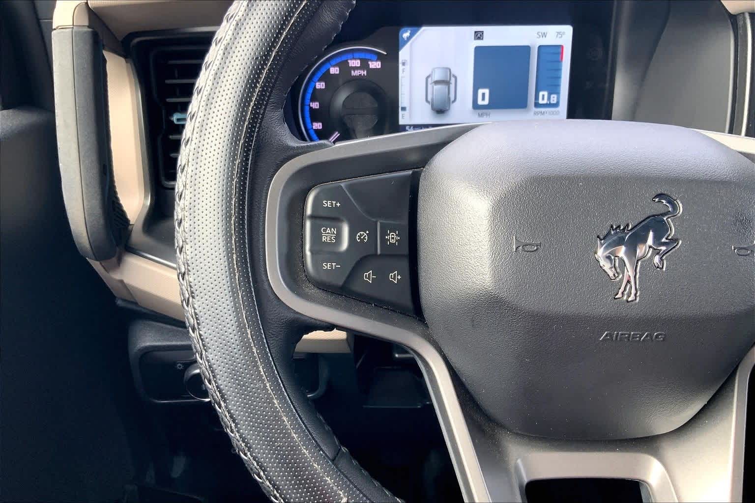 Thumbnail: 2022 Ford Bronco - 24