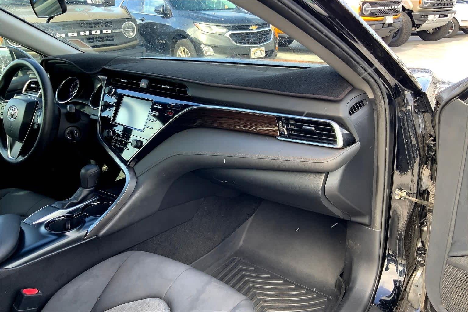 Thumbnail: 2018 Toyota Camry - 23