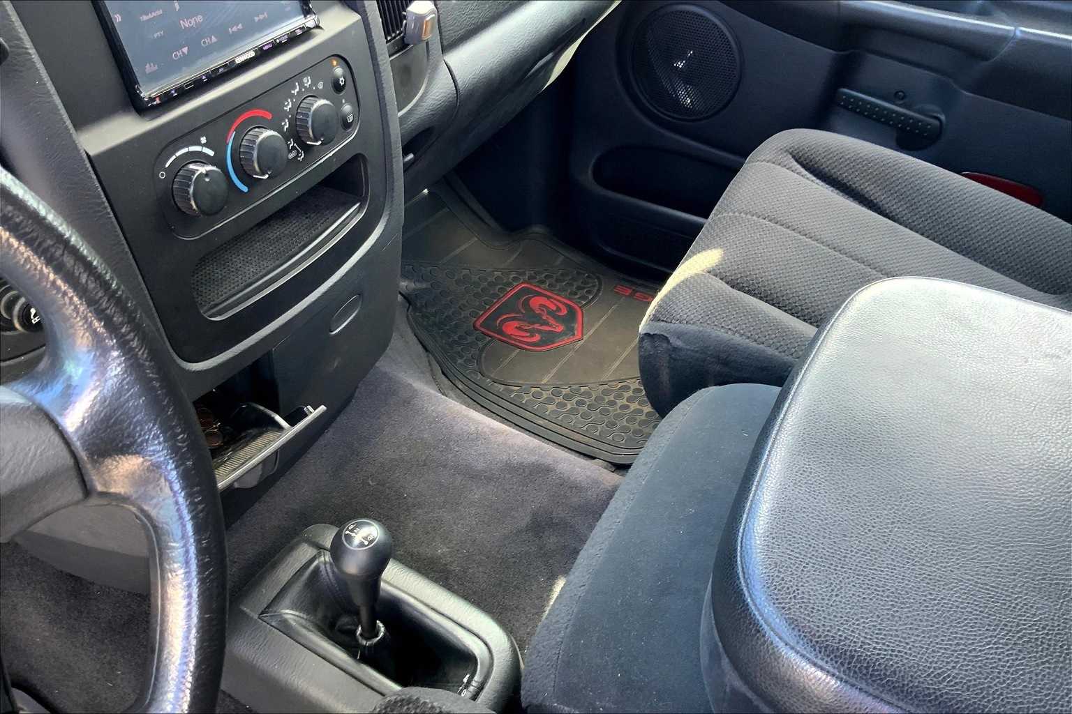 Thumbnail: 2003 Dodge Ram 2500 - 16