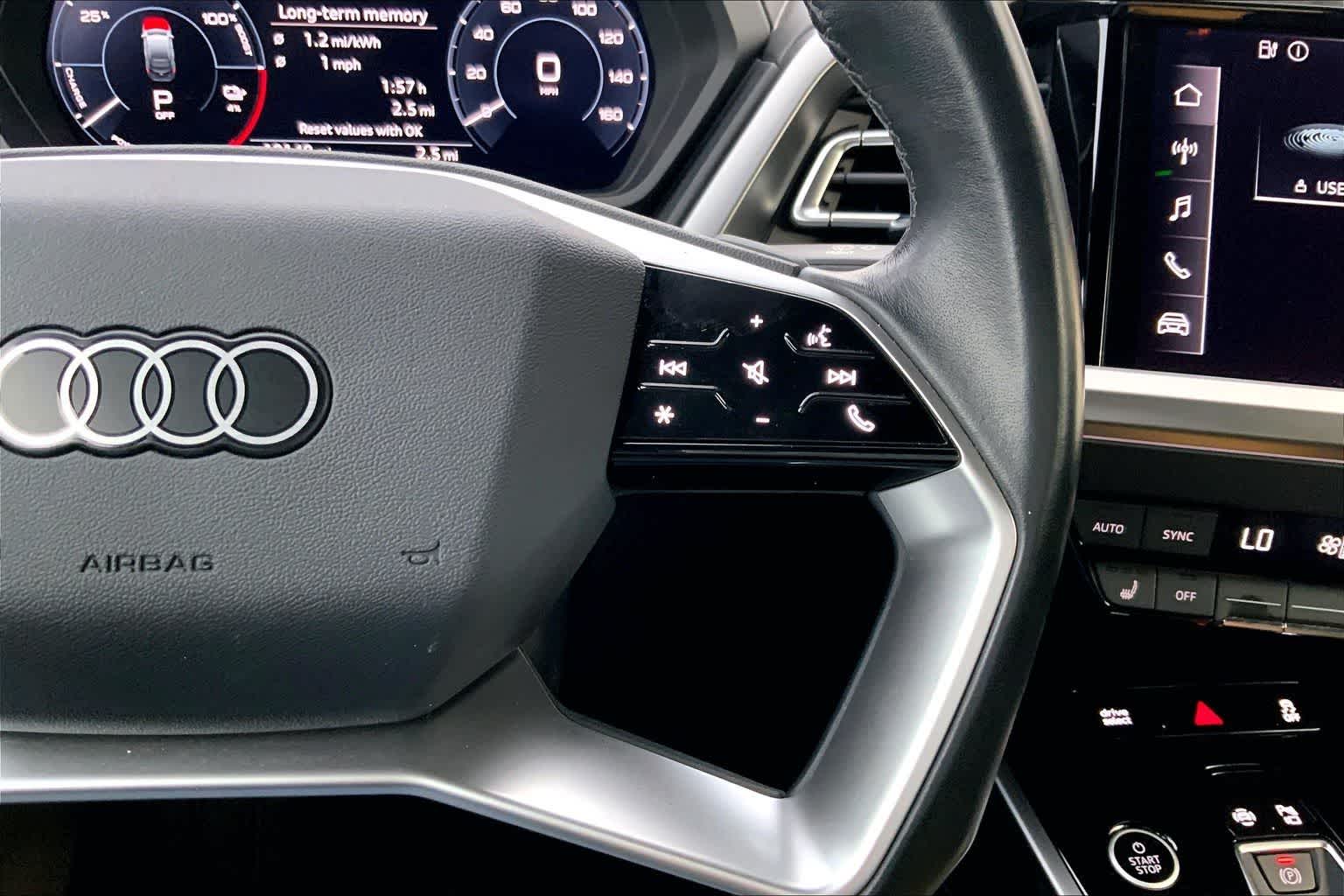 Thumbnail: 2024 Audi Q4 e-tron - 25