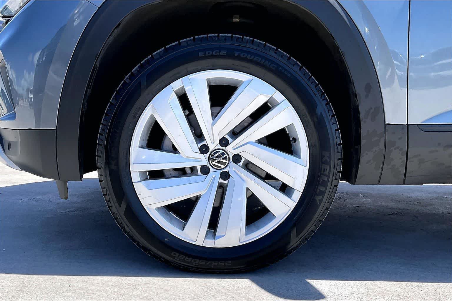 Thumbnail: 2022 Volkswagen Atlas - 8