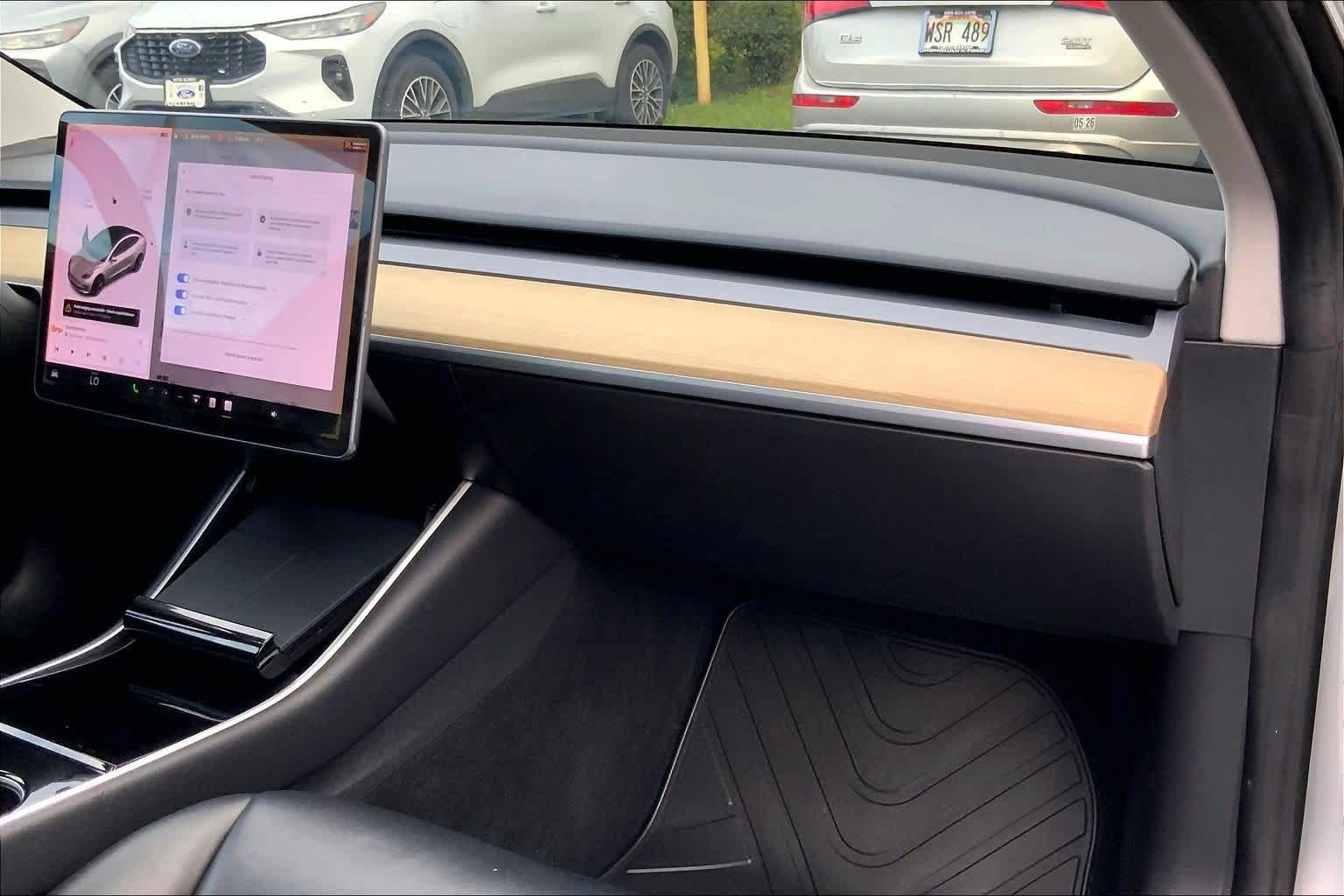 Thumbnail: 2018 Tesla Model 3 - 23