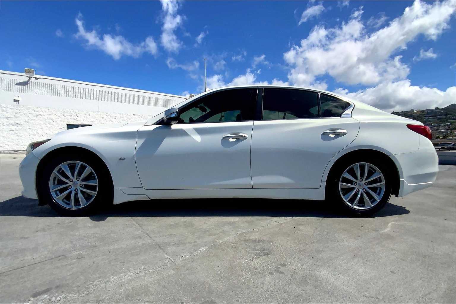 Thumbnail: 2015 INFINITI Q50 - 3