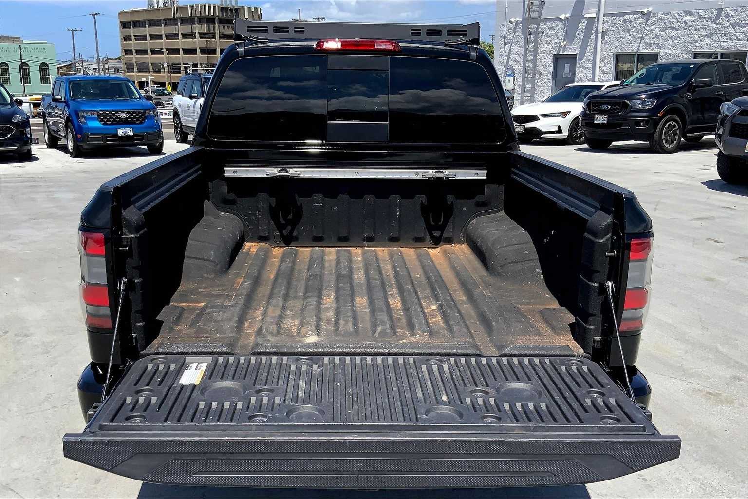 Thumbnail: 2023 Nissan Frontier - 18