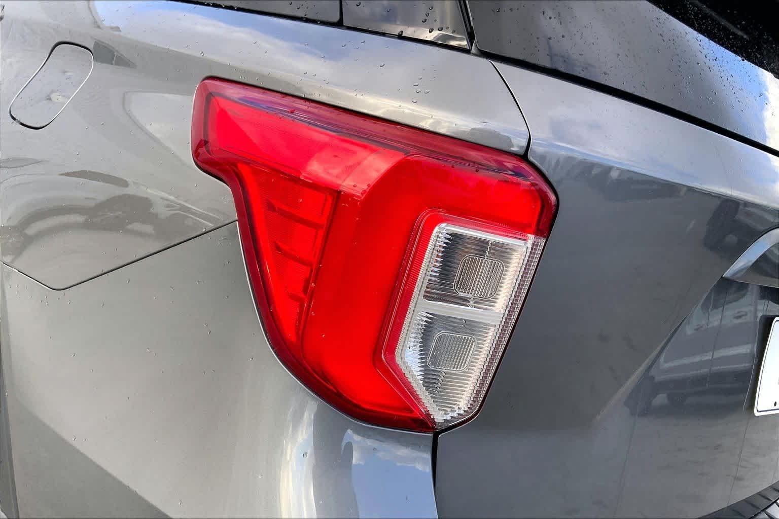 Thumbnail: 2023 Ford Explorer - 32