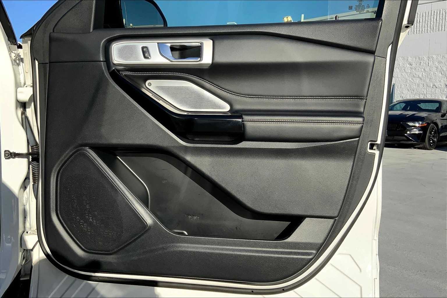 Thumbnail: 2021 Ford Explorer - 28
