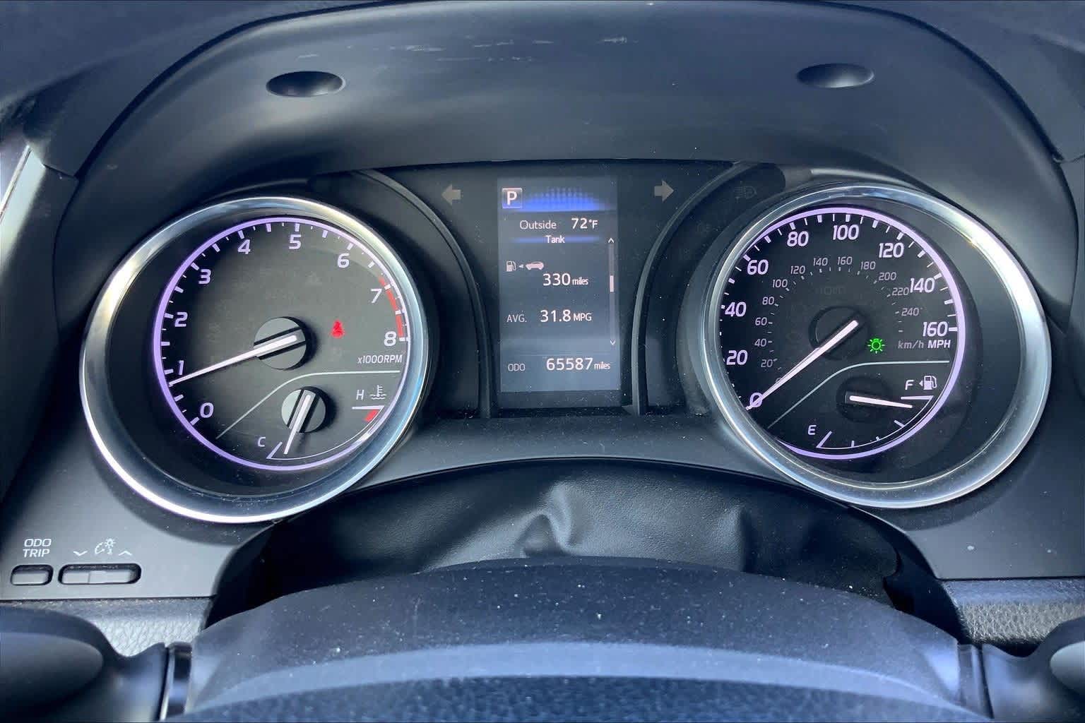 Thumbnail: 2018 Toyota Camry - 17