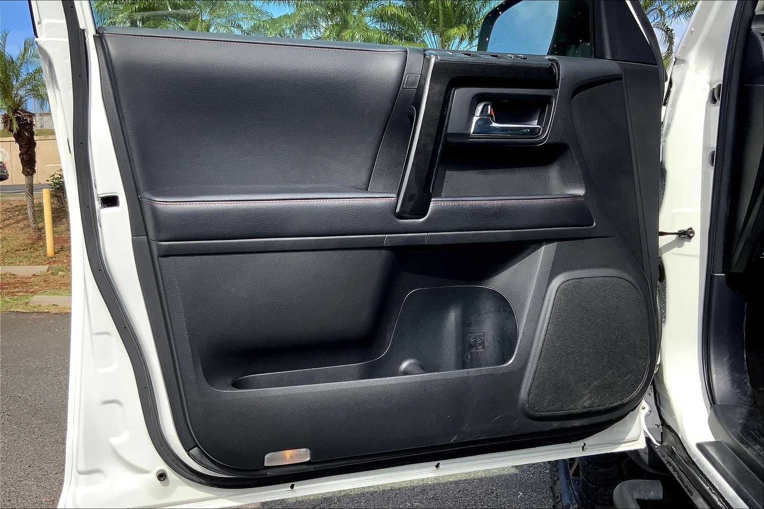 Thumbnail: 2022 Toyota 4Runner - 27