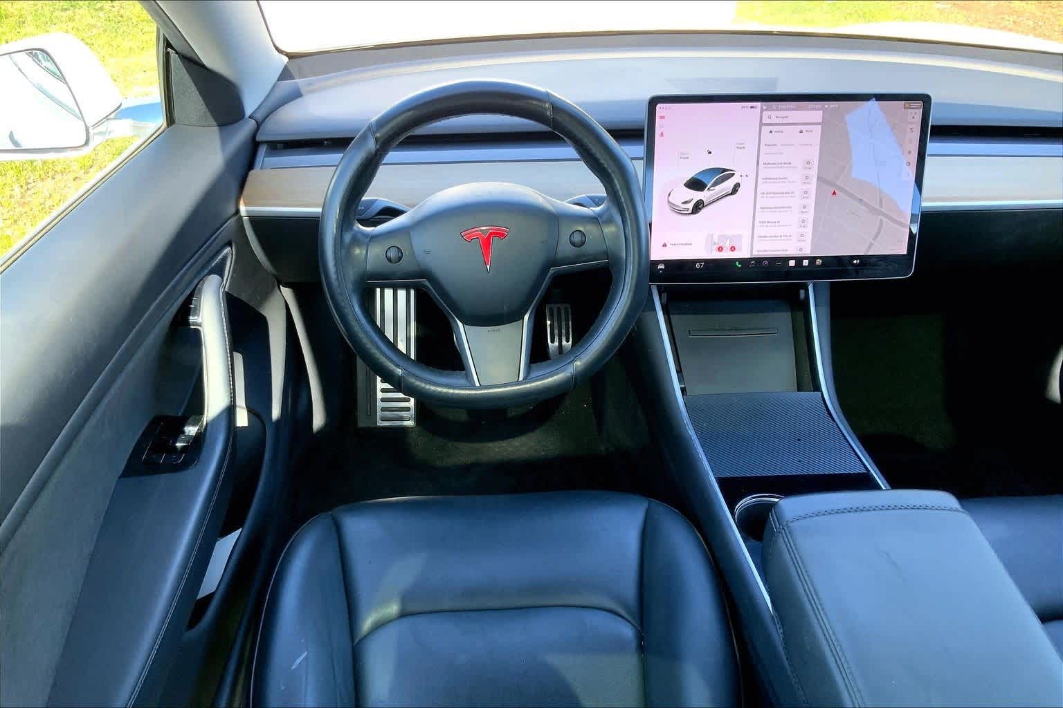 Thumbnail: 2019 Tesla Model 3 - 14