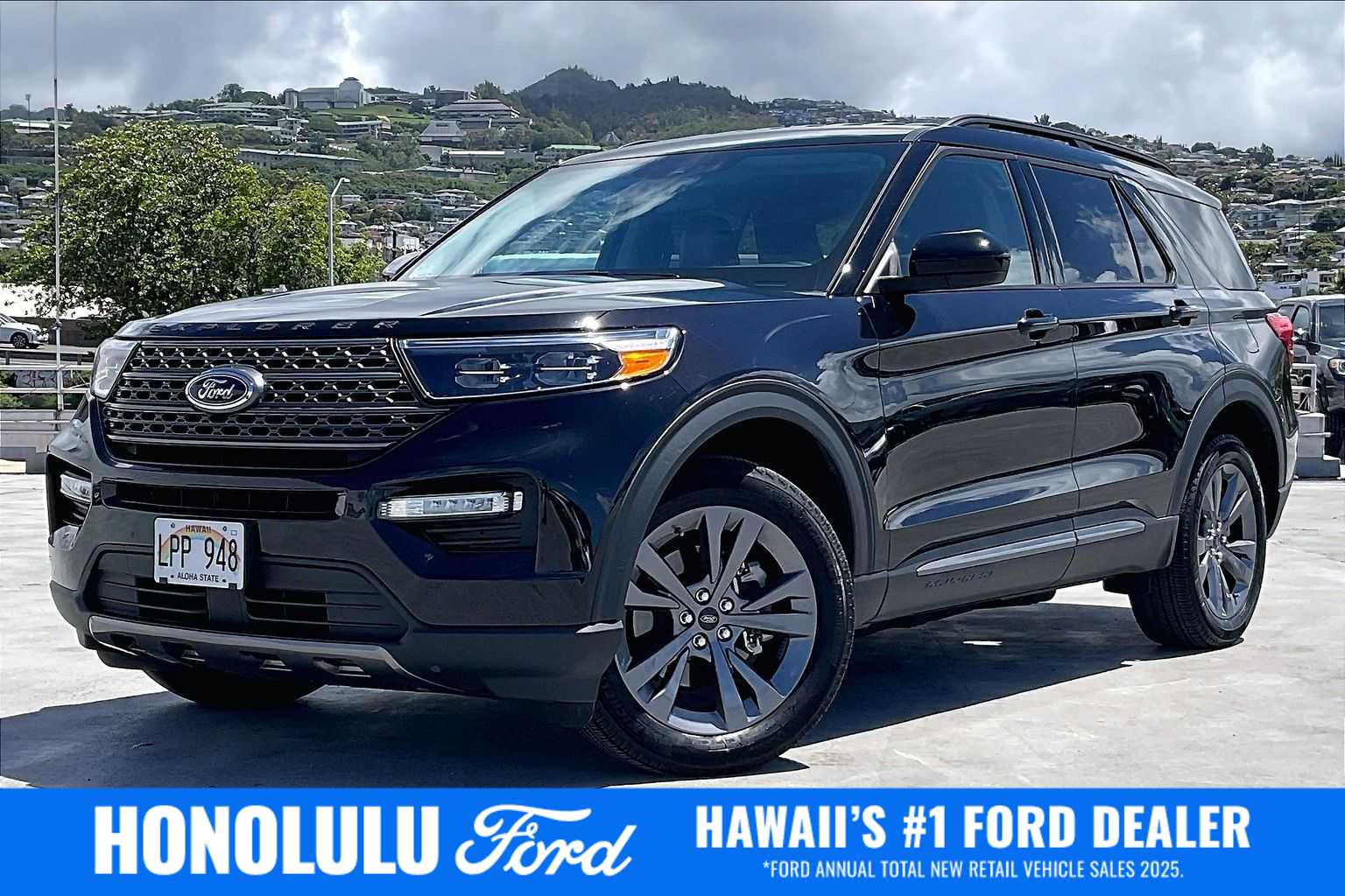 2023 Ford Explorer at Honolulu Ford, photo 1
