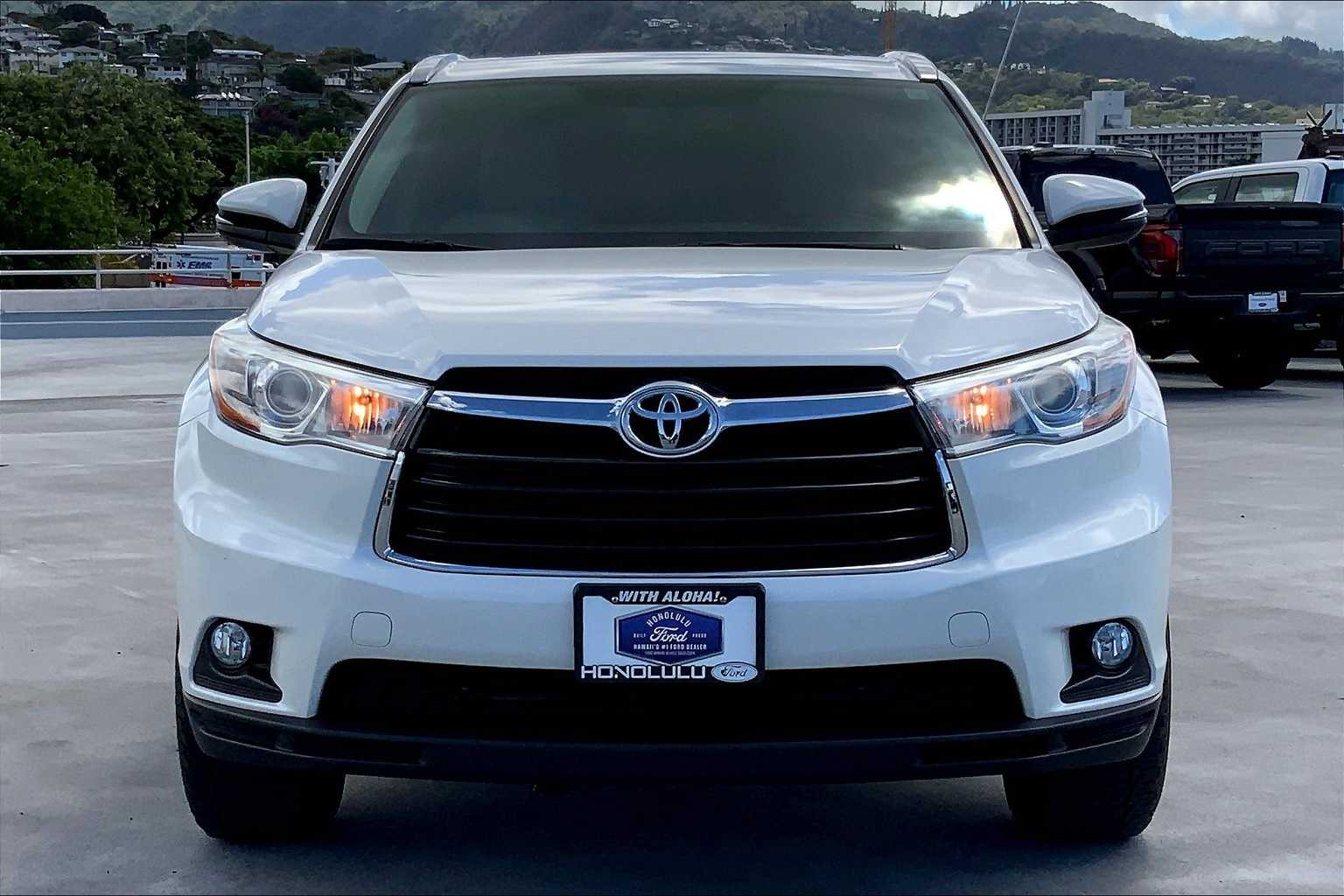 Thumbnail: 2016 Toyota Highlander - 6