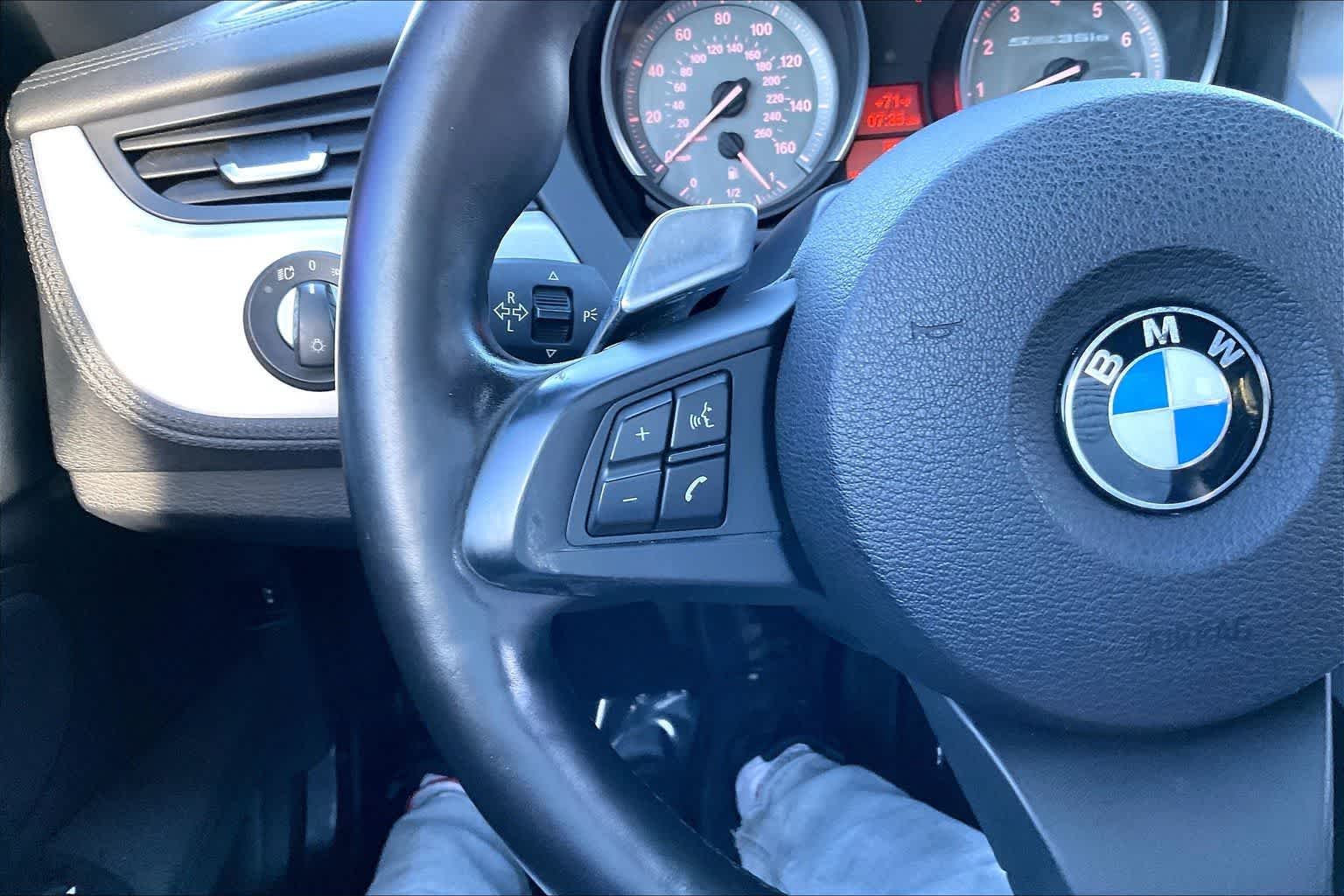 Thumbnail: 2011 BMW Z4 - 23