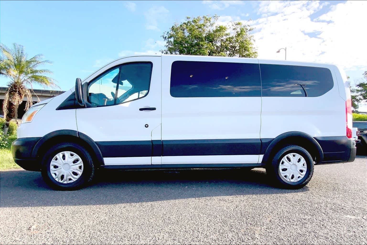 Thumbnail: 2015 Ford Transit Series - 3