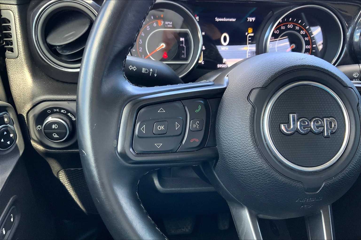 Thumbnail: 2021 Jeep Gladiator - 24