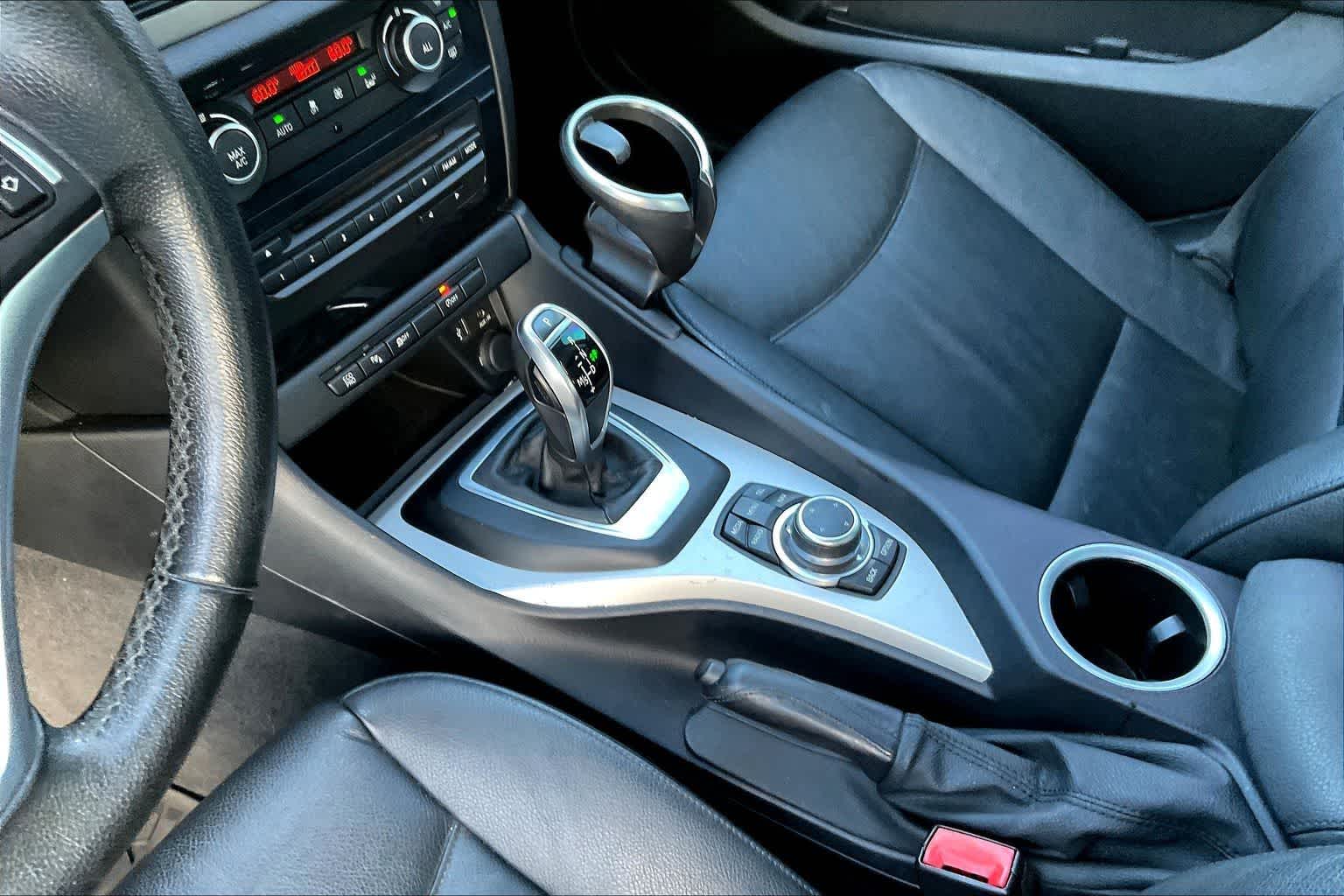 Thumbnail: 2015 BMW X1 - 16