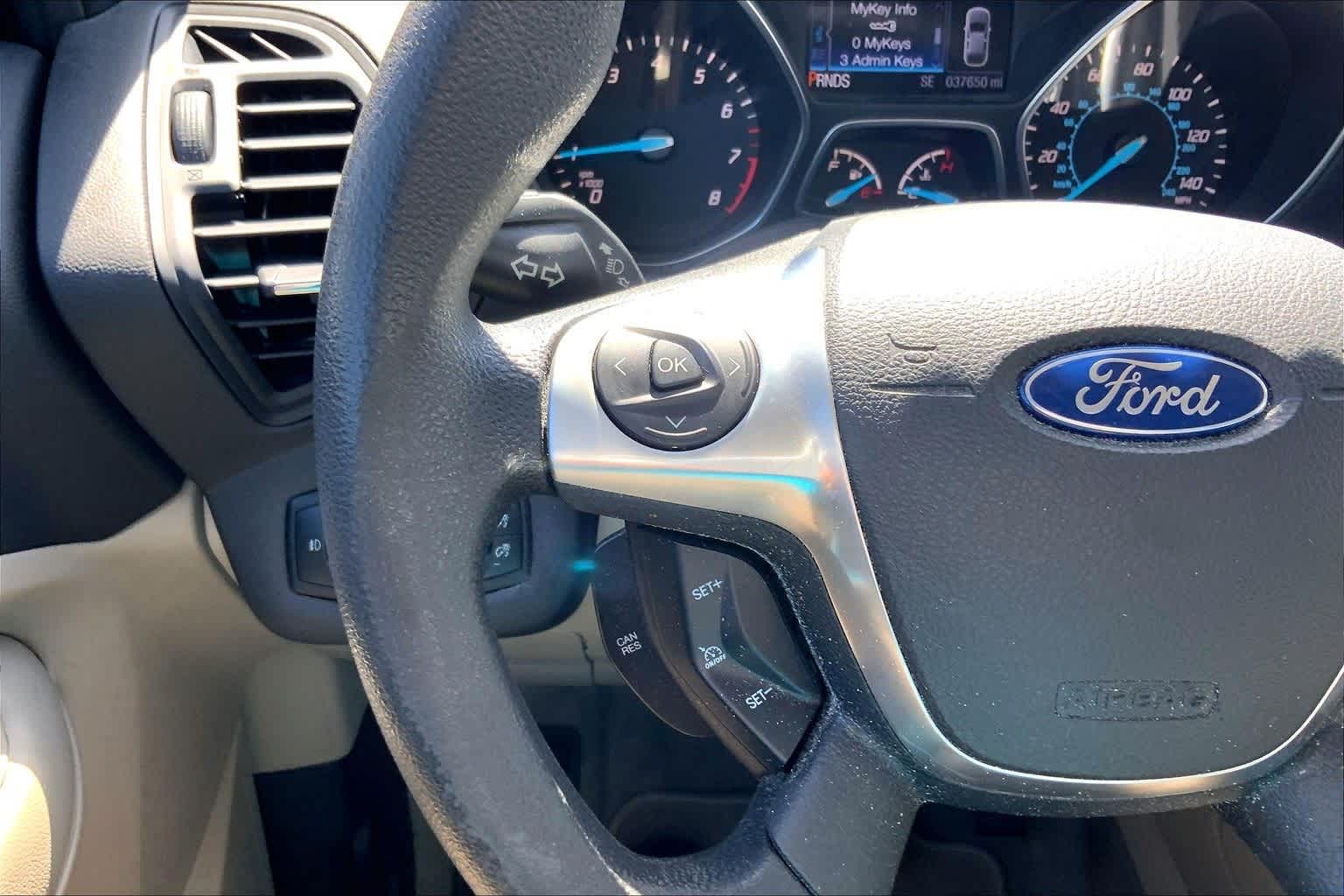 Thumbnail: 2016 Ford Escape - 24