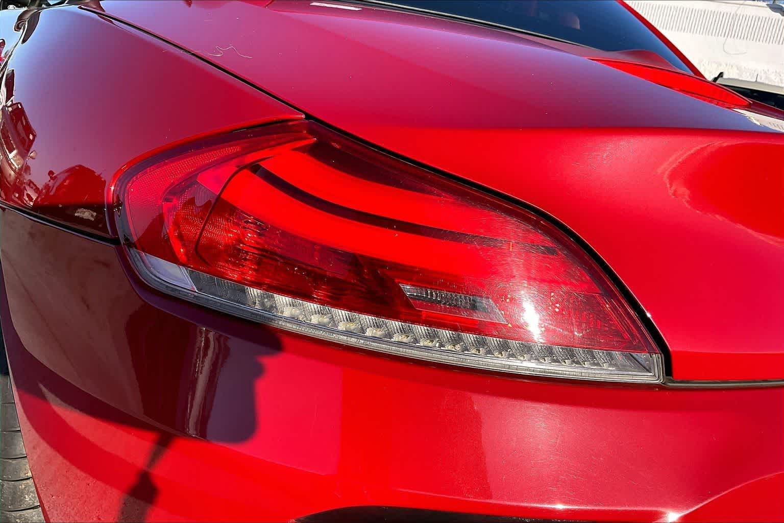 Thumbnail: 2011 BMW Z4 - 31