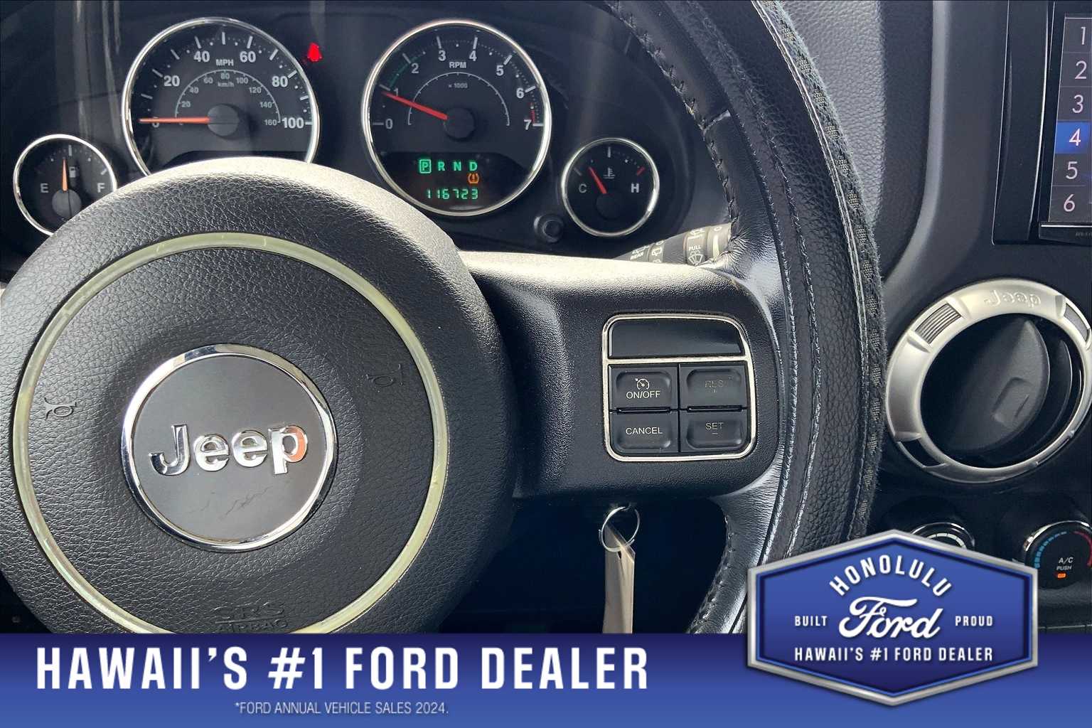 2013 Jeep Wrangler Unlimited Sahara 25