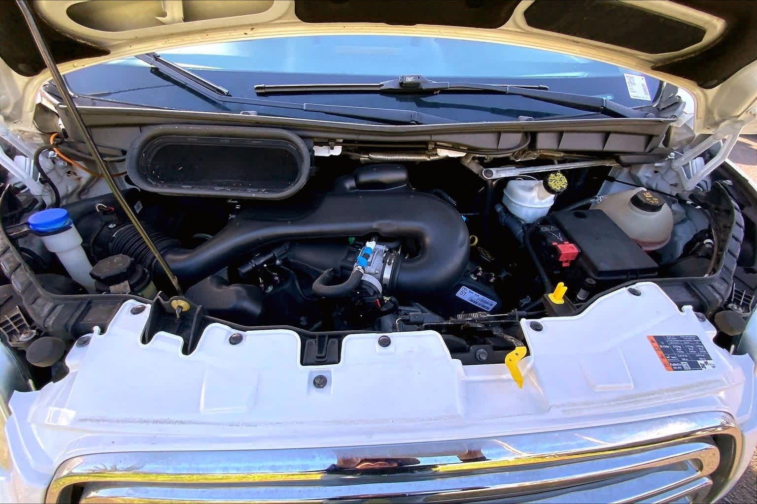 Thumbnail: 2015 Ford Transit Series - 9