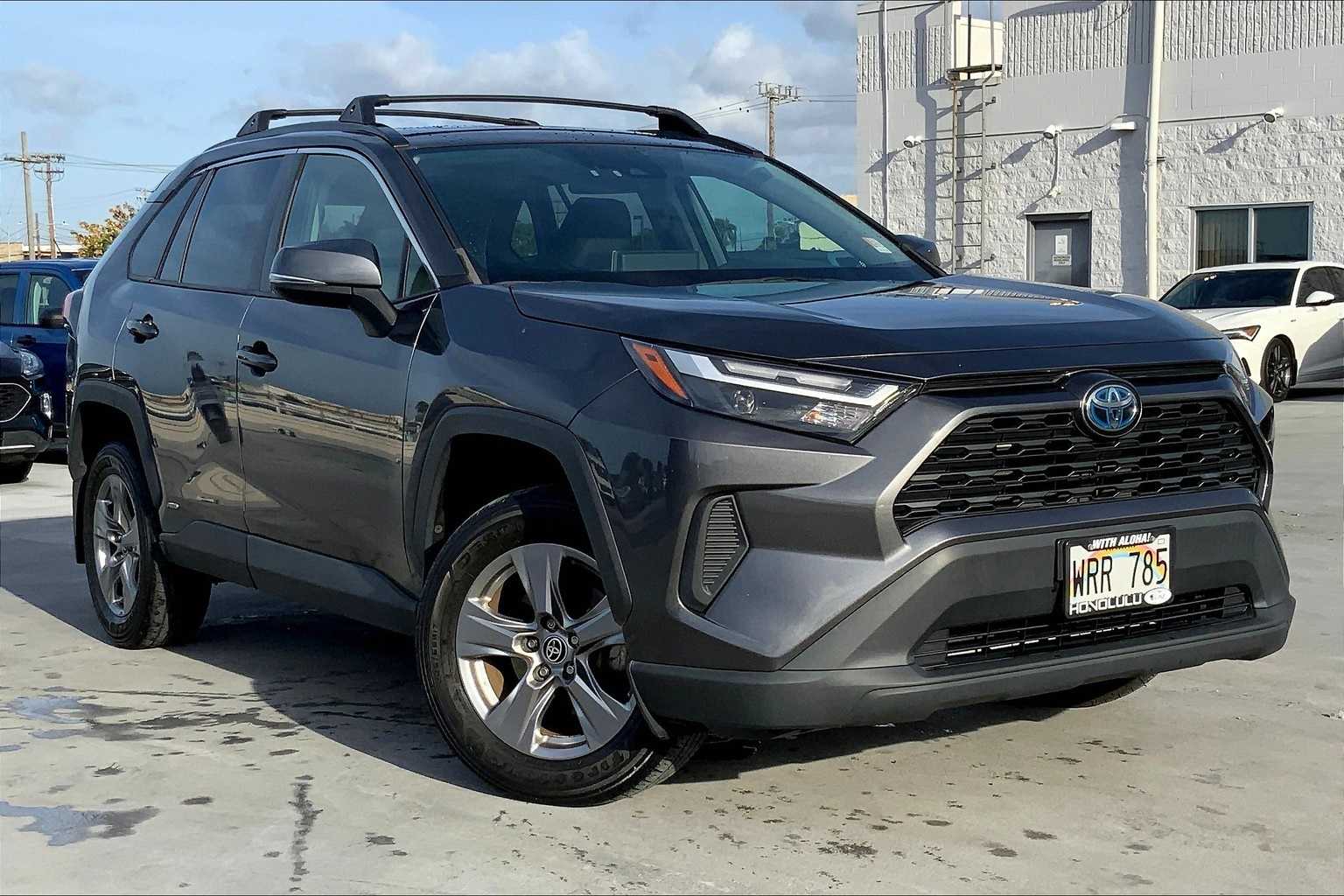 Thumbnail: 2022 Toyota RAV4 - 21