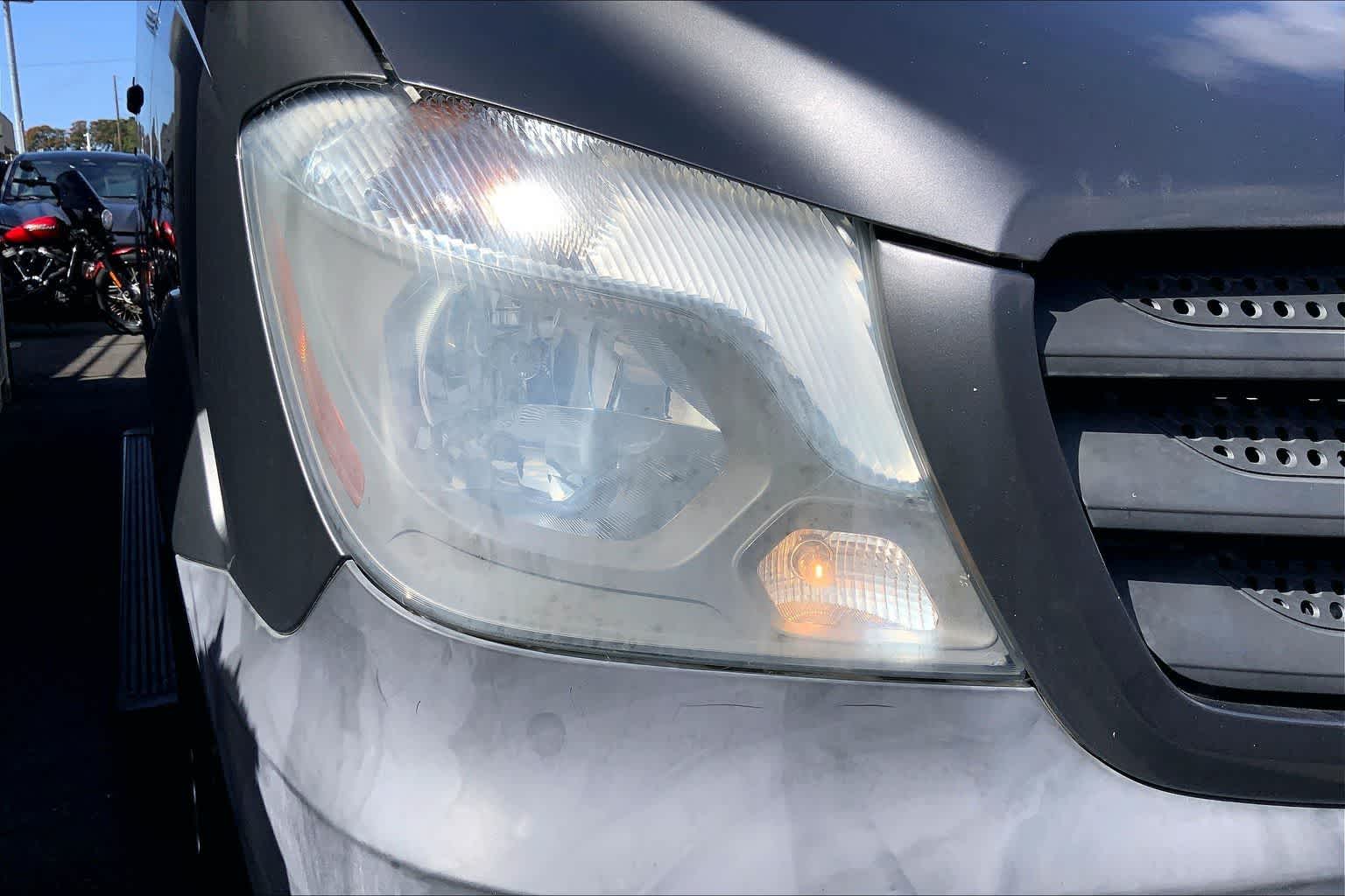 Thumbnail: 2016 Mercedes-Benz Sprinter - 31