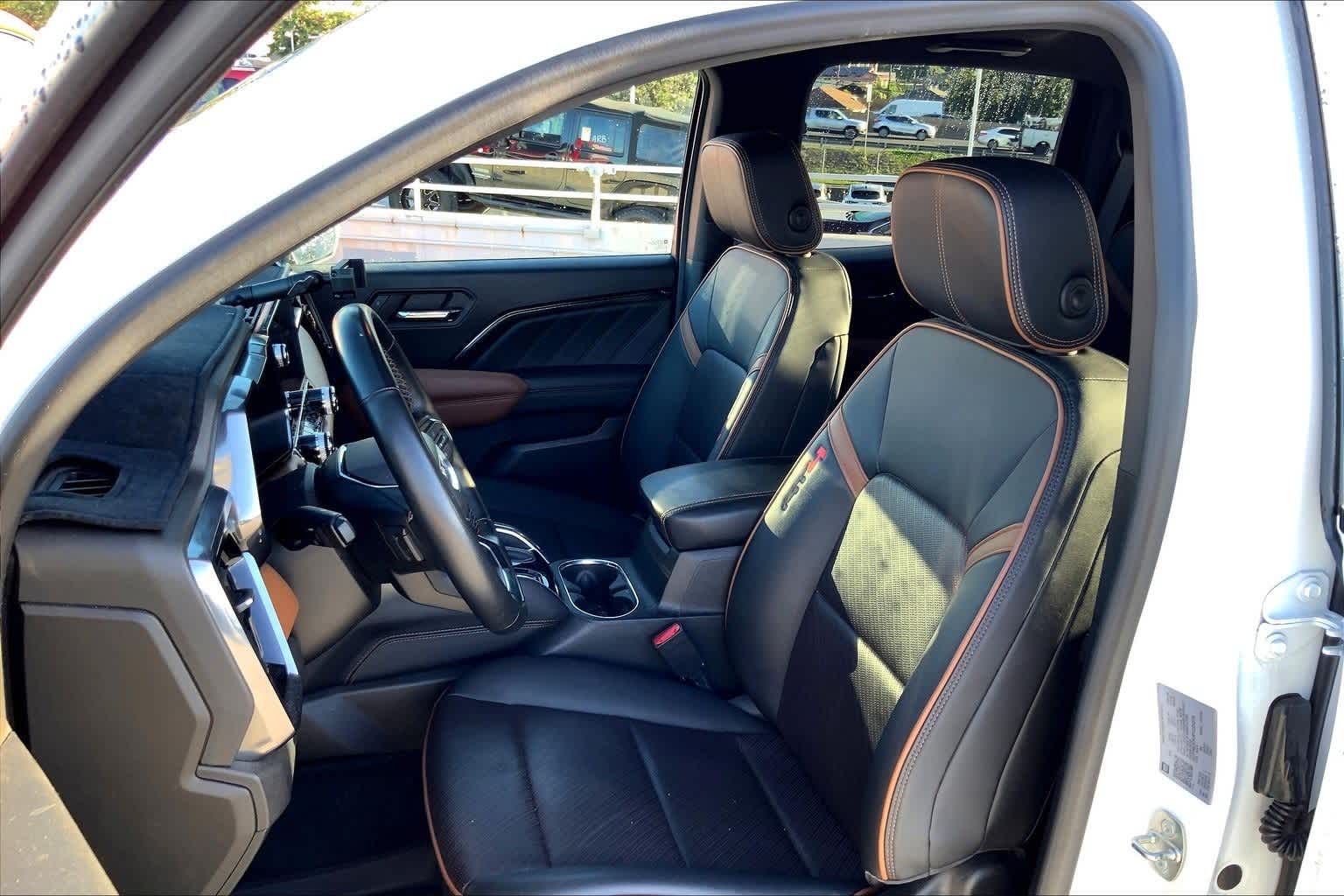 Thumbnail: 2023 GMC Canyon - 11