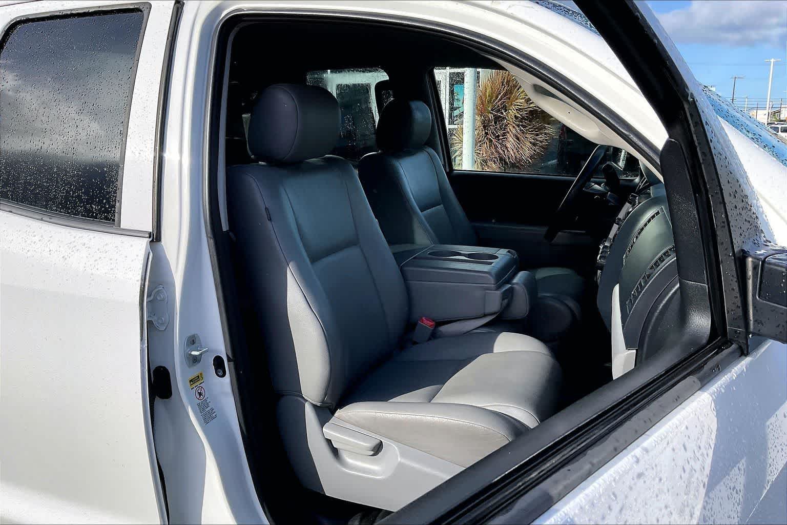 Thumbnail: 2013 Toyota Tundra - 13