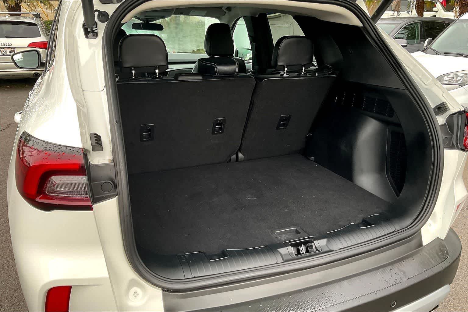 Thumbnail: 2025 Ford Escape - 18