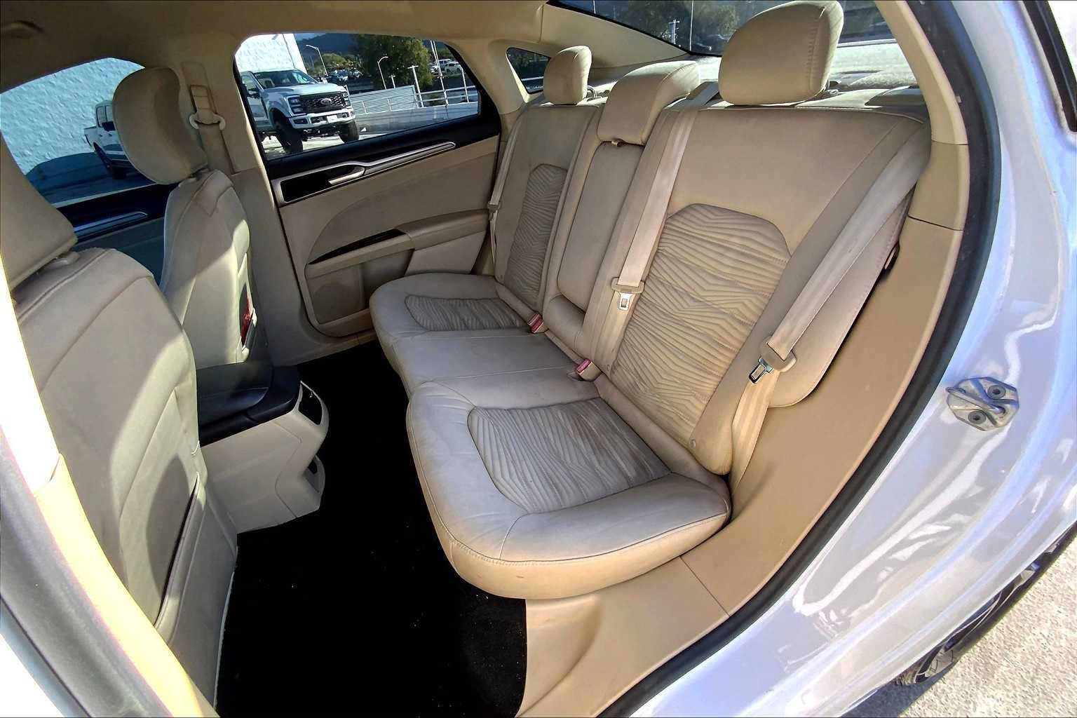 Thumbnail: 2016 Ford Fusion - 29