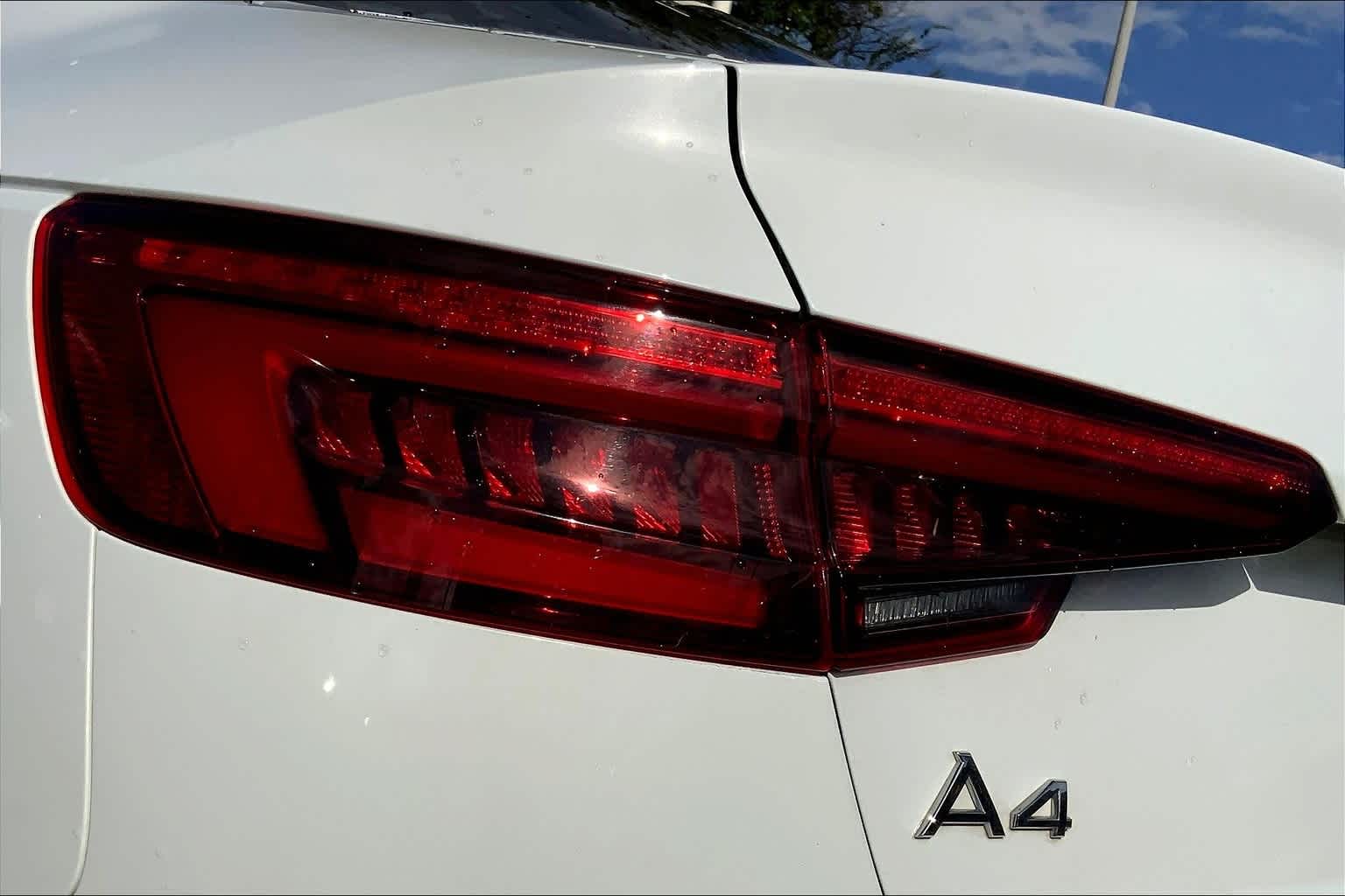 2017 Audi A4 Premium 32