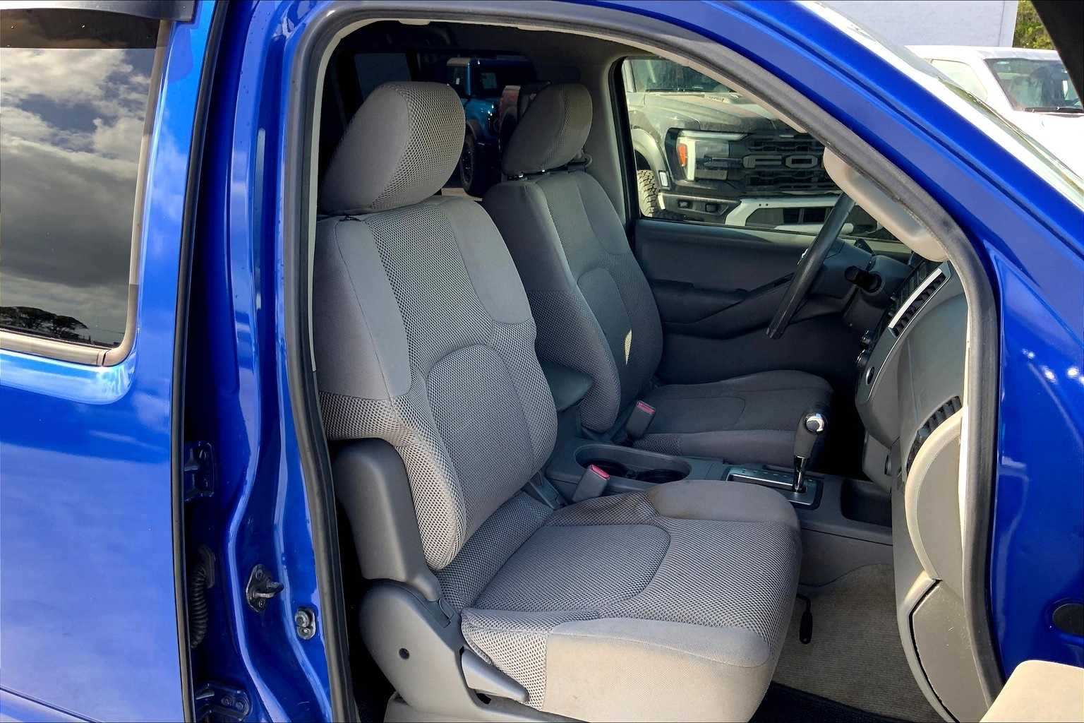 Thumbnail: 2012 Nissan Frontier - 13