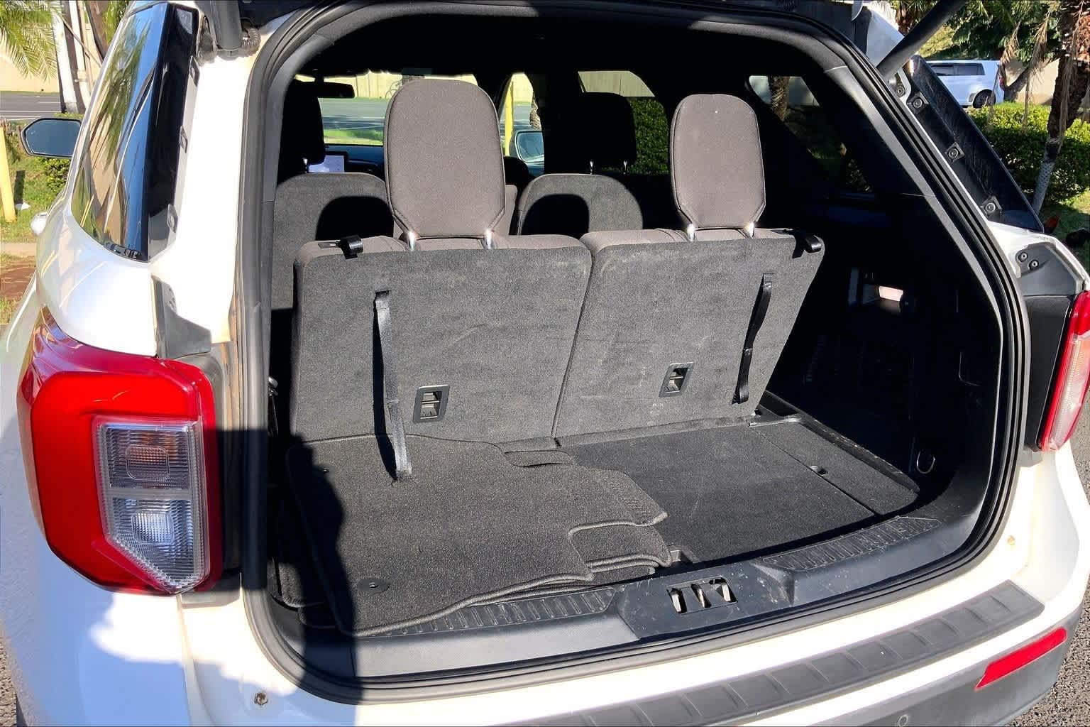 Thumbnail: 2020 Ford Explorer - 18