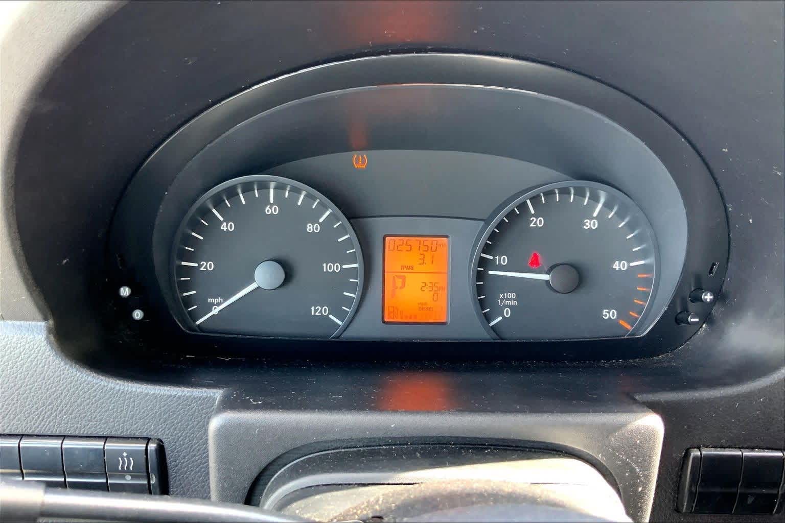 Thumbnail: 2016 Mercedes-Benz Sprinter - 17