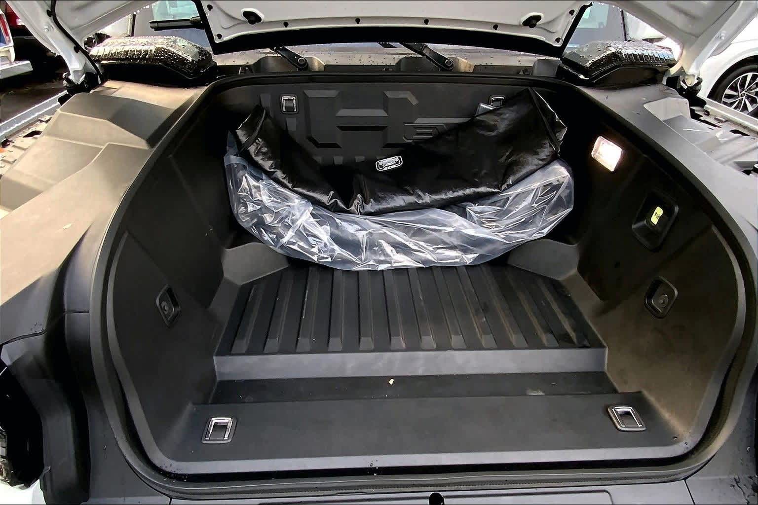 Thumbnail: 2025 GMC Hummer EV - 9