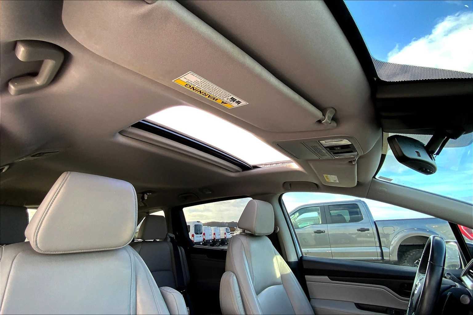 Thumbnail: 2020 Honda Odyssey - 30
