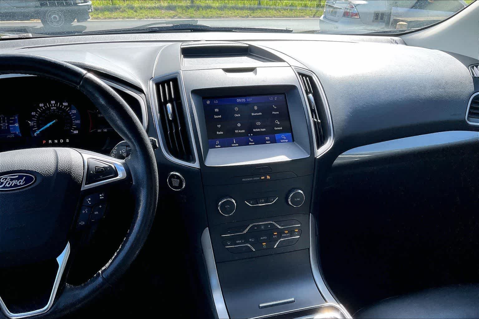 Thumbnail: 2020 Ford Edge - 15