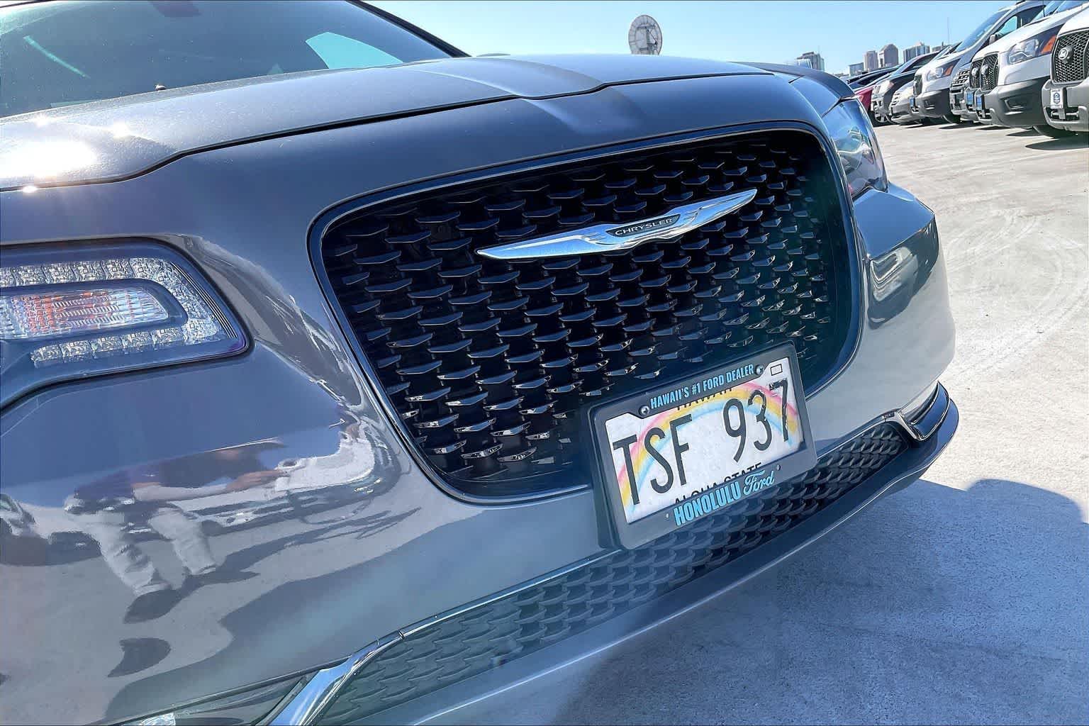 Thumbnail: 2019 Chrysler 300 - 33