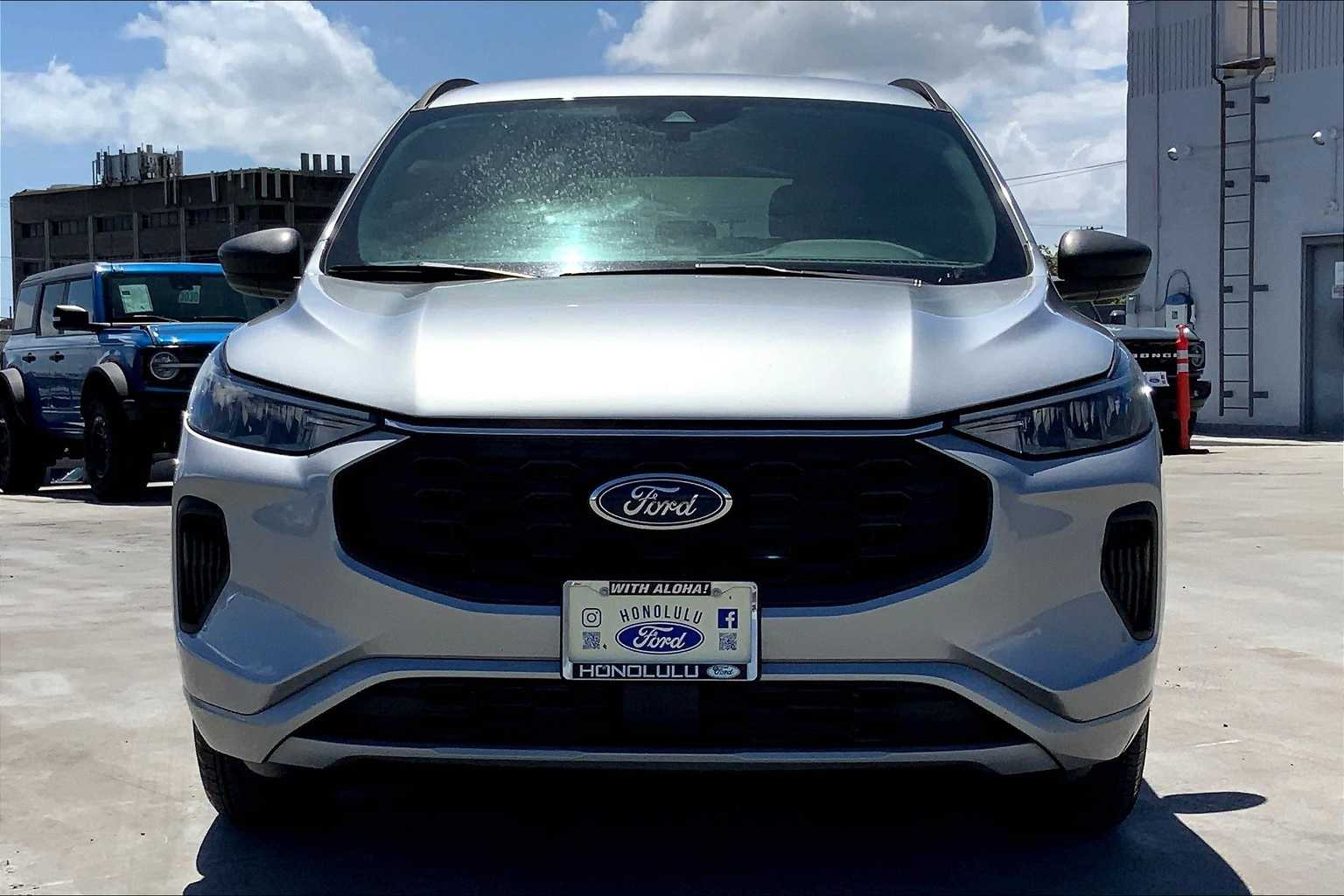 Thumbnail: 2023 Ford Escape - 6