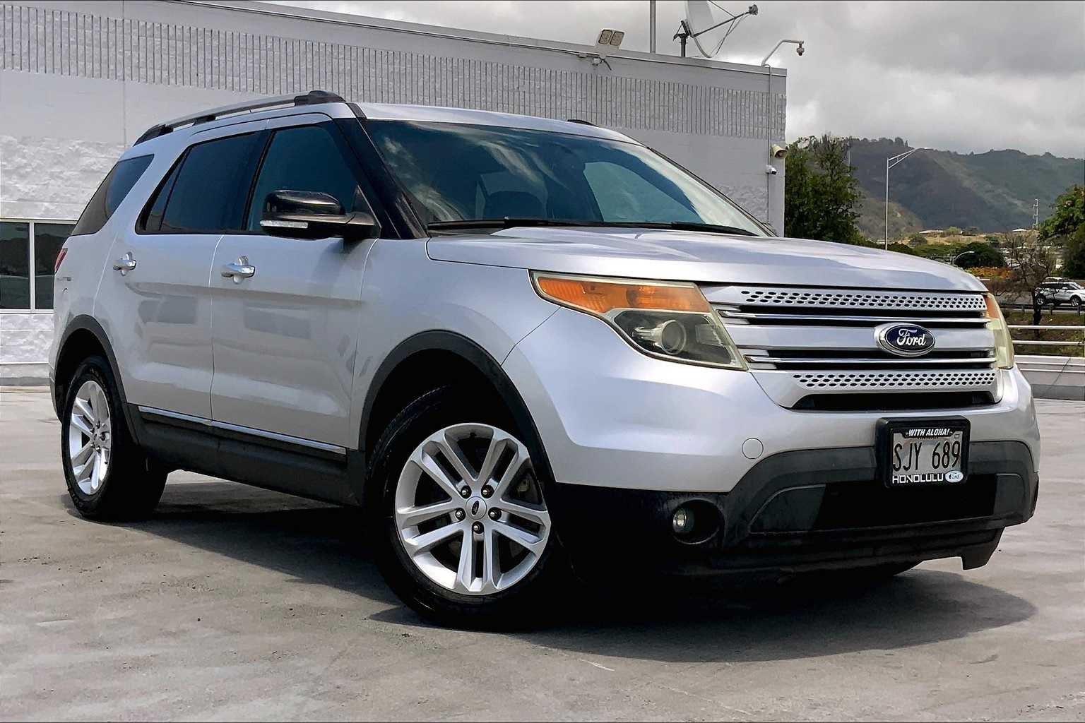 Thumbnail: 2015 Ford Explorer - 21