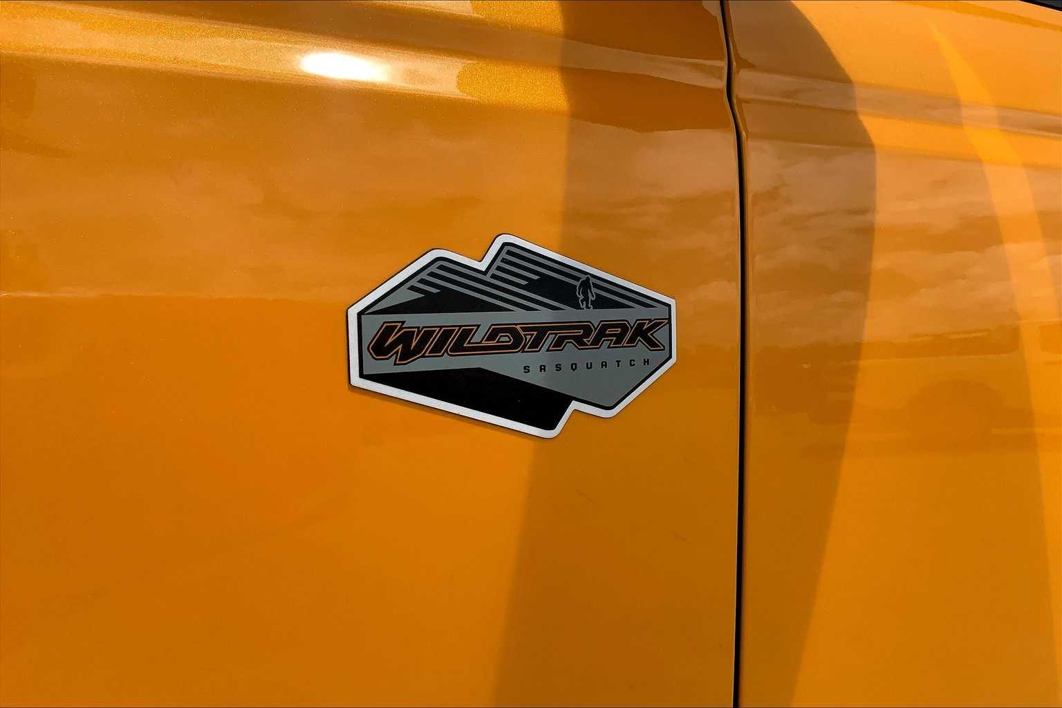 Thumbnail: 2022 Ford Bronco - 7