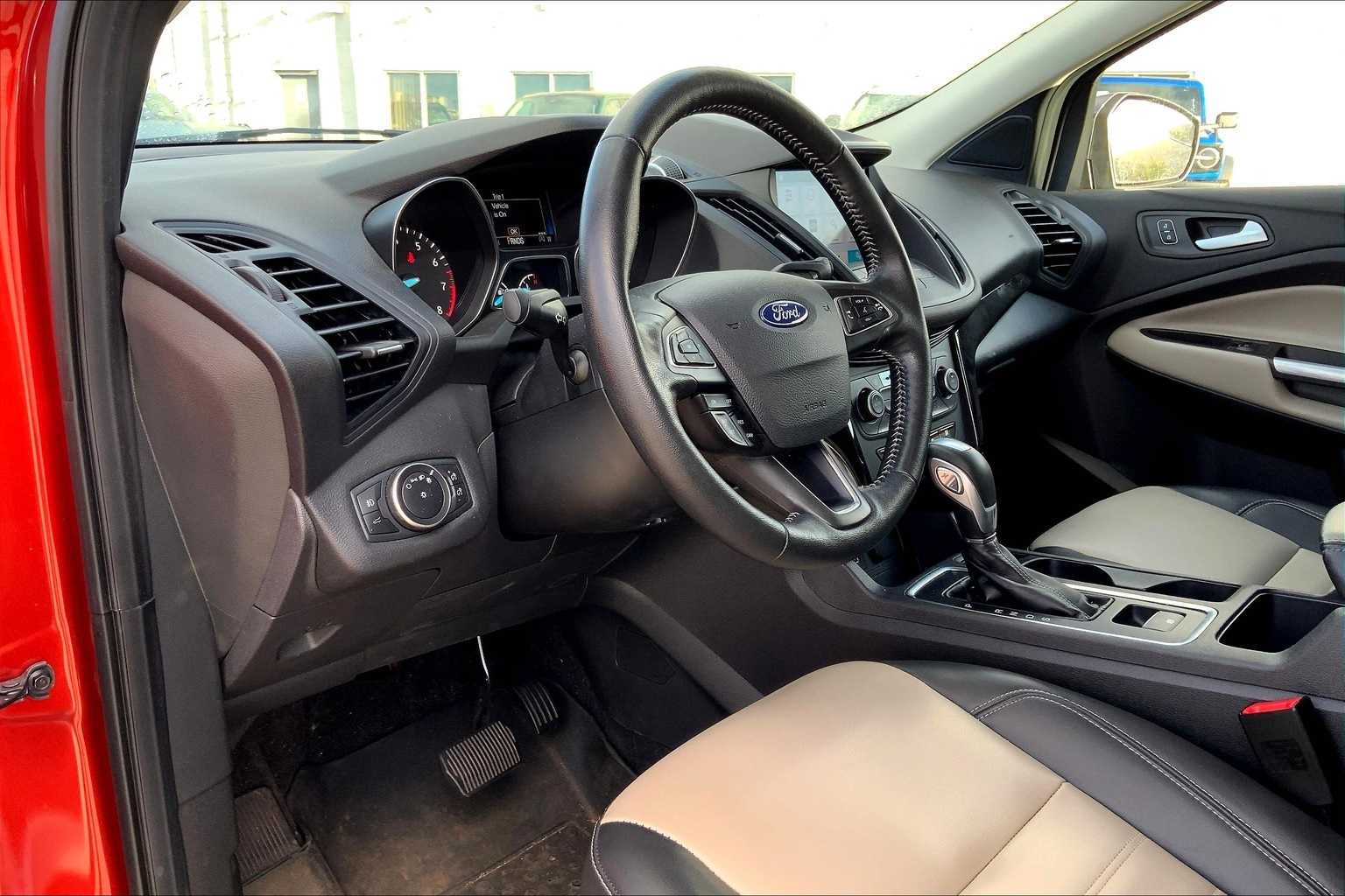 Thumbnail: 2019 Ford Escape - 2
