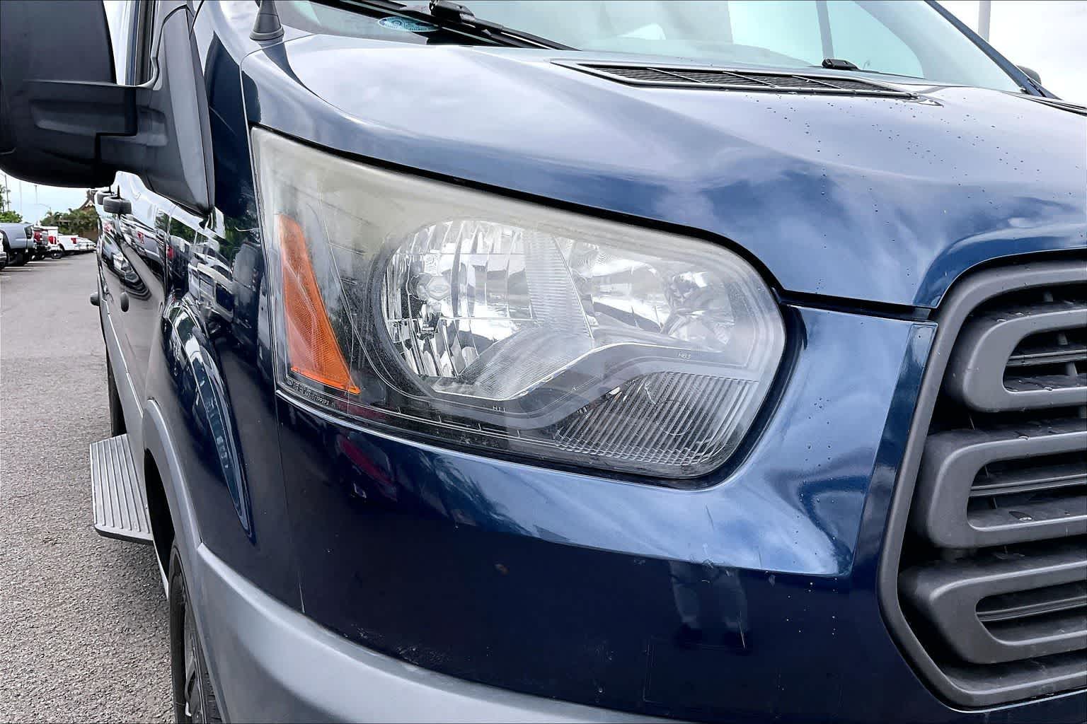 Thumbnail: 2017 Ford Transit Series - 31