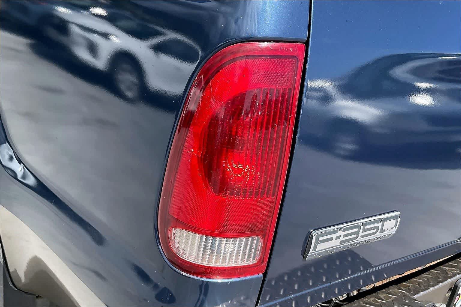 Thumbnail: 2007 Ford F-350 - 32