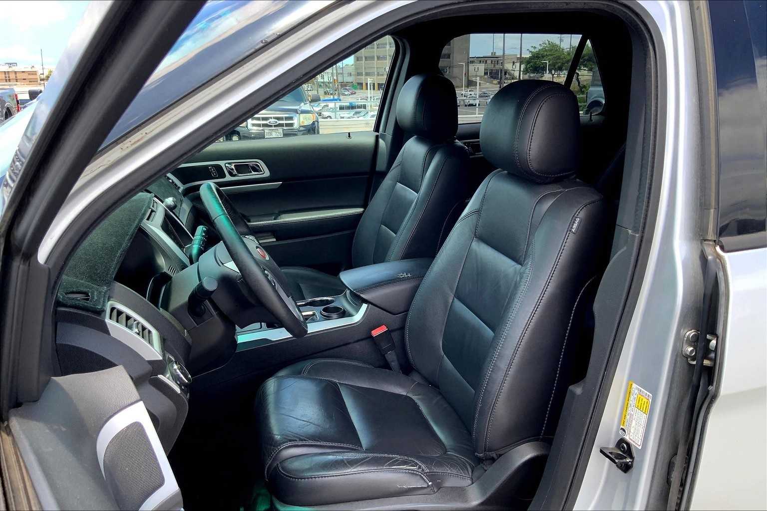 Thumbnail: 2015 Ford Explorer - 11